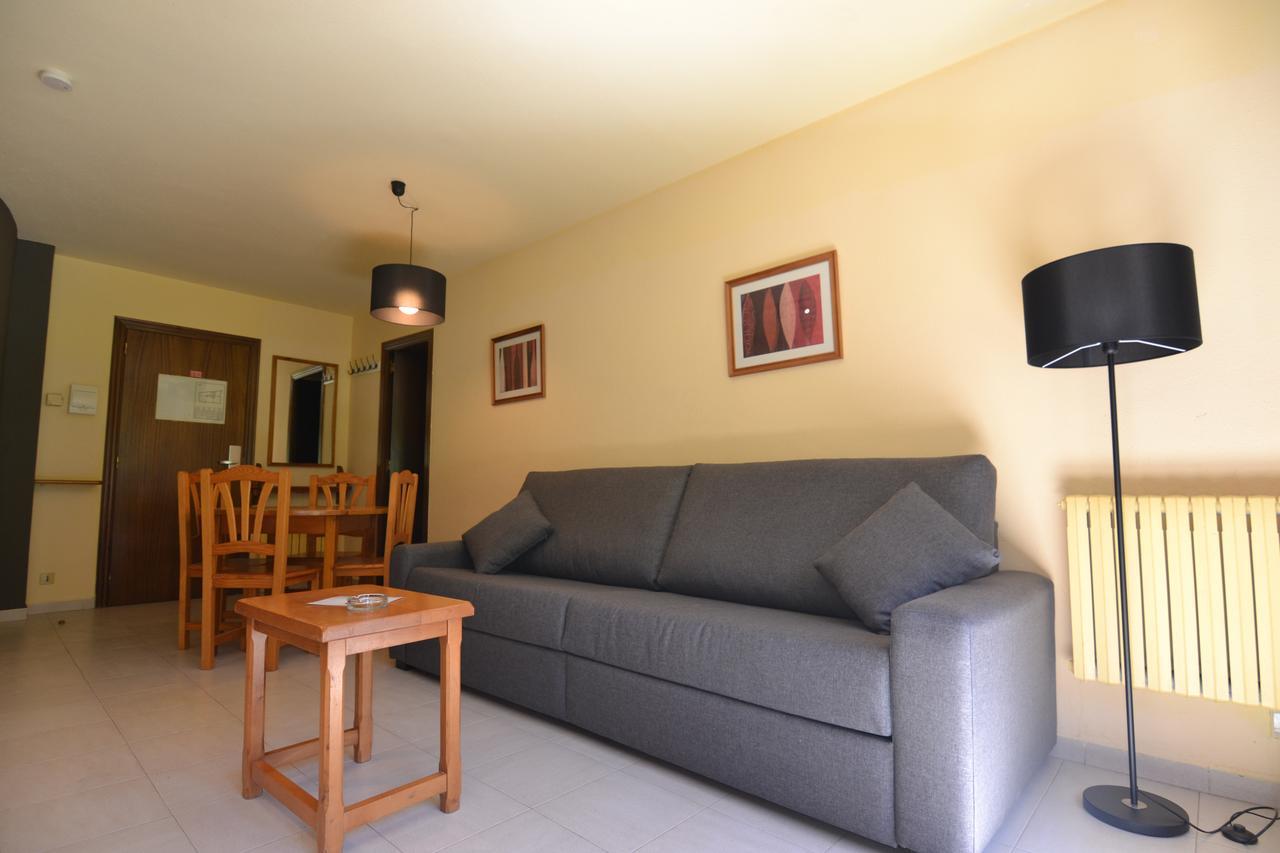 Apartamentos Turisticos Poblado Arinsal Exterior foto