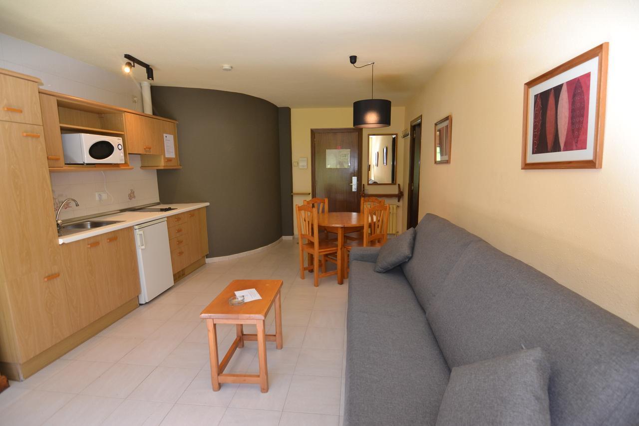 Apartamentos Turisticos Poblado Arinsal Exterior foto